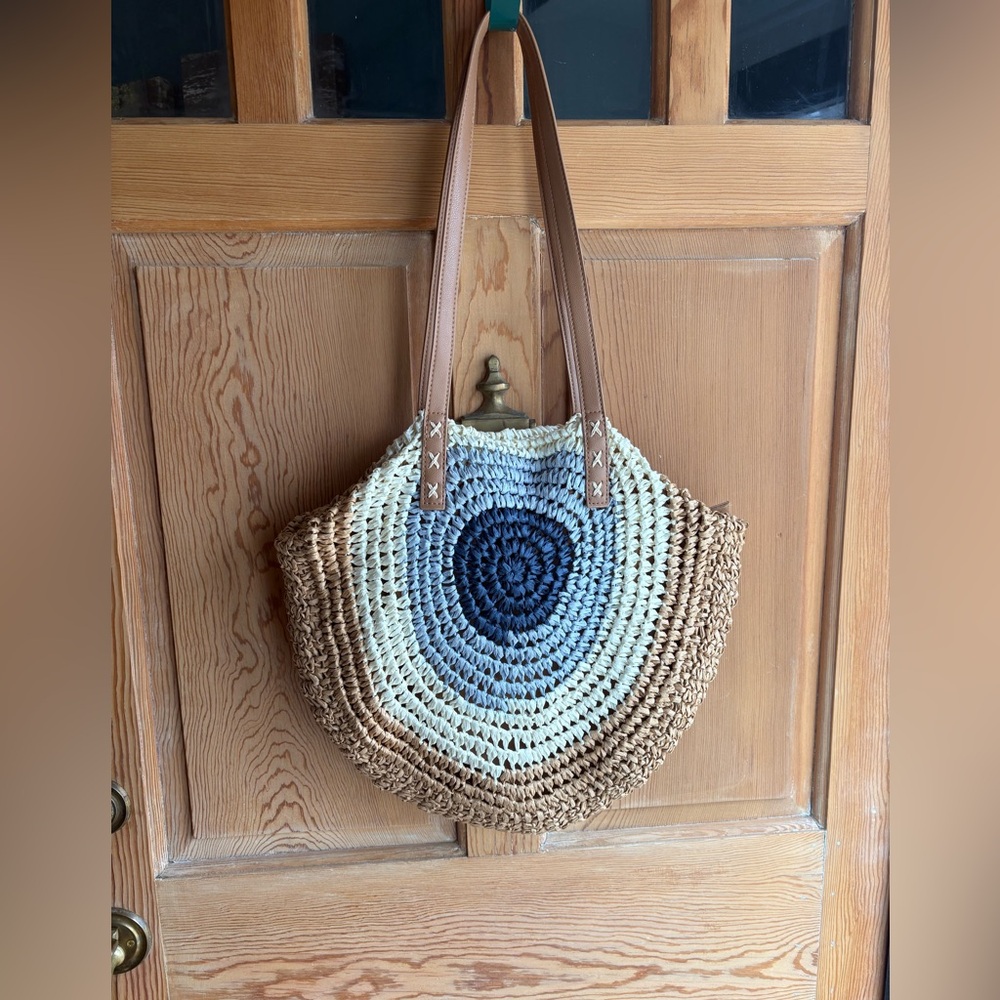 Multicolor Straw Zippered Tote Bag